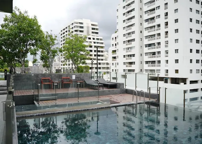 Circle Rein Sukhumvit 12 Two Bedrooms Apartment