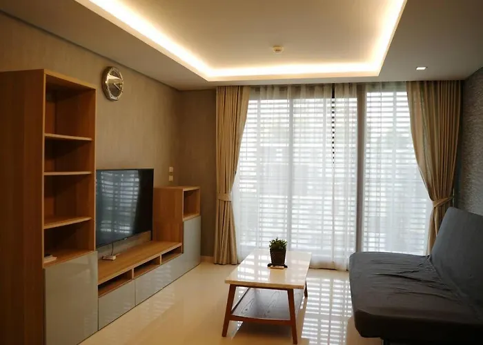 Circle Rein Sukhumvit 12 Two Bedrooms Apartment Bangkok